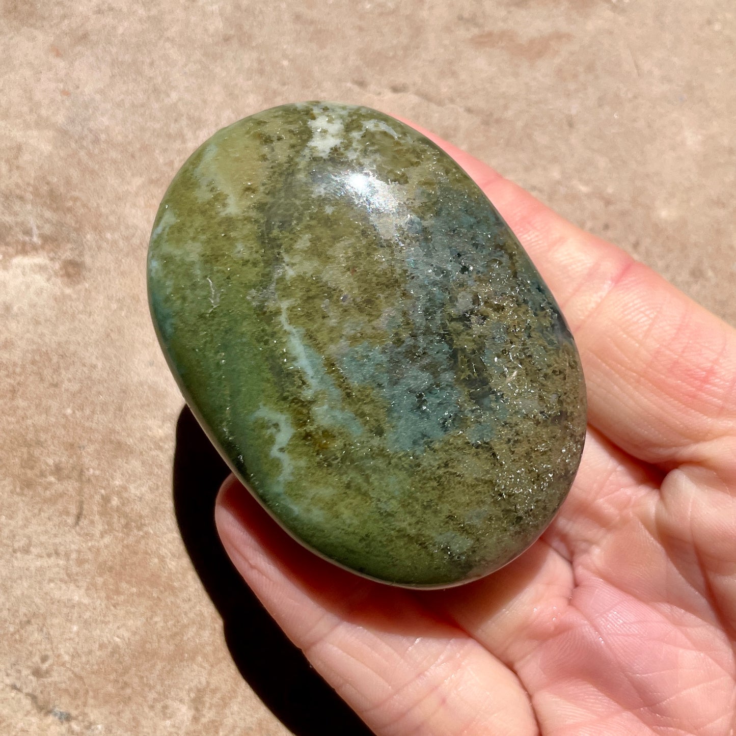 Moss Agate Palm Stone 6CM