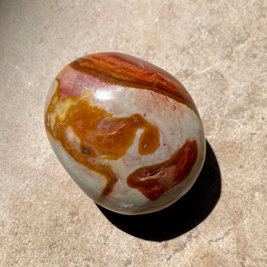 Polychrome Jasper Palm stone 4.5CM