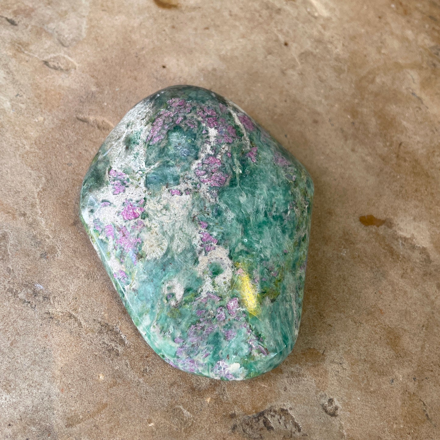 Ruby Fuchsite palm stone 10CM