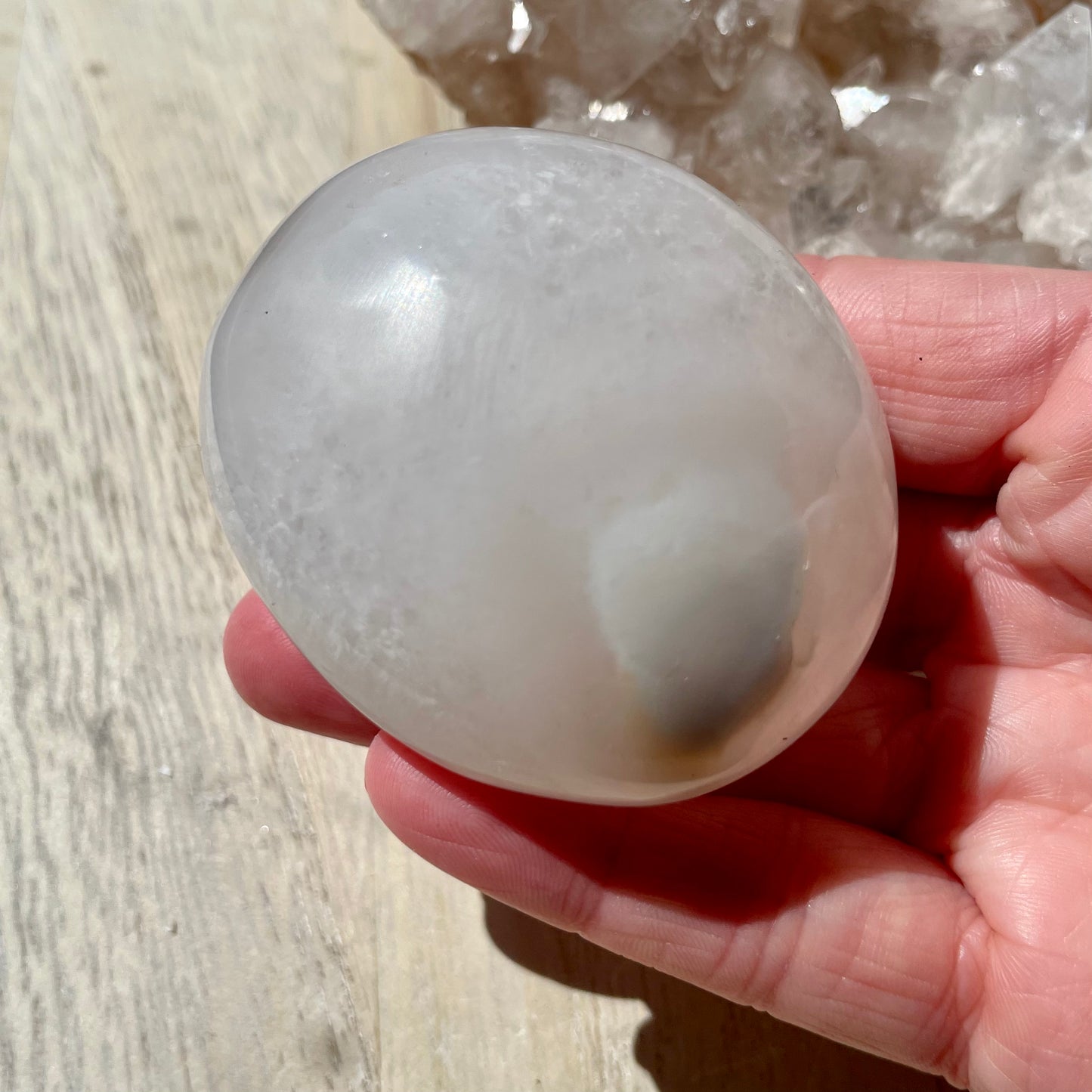 Orca Agate palm stone LG