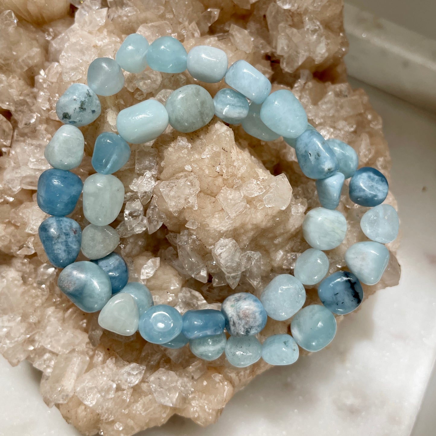 Aquamarine tumbled stone bracelet