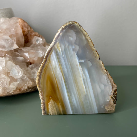 Brazilian Agate geode 9CM