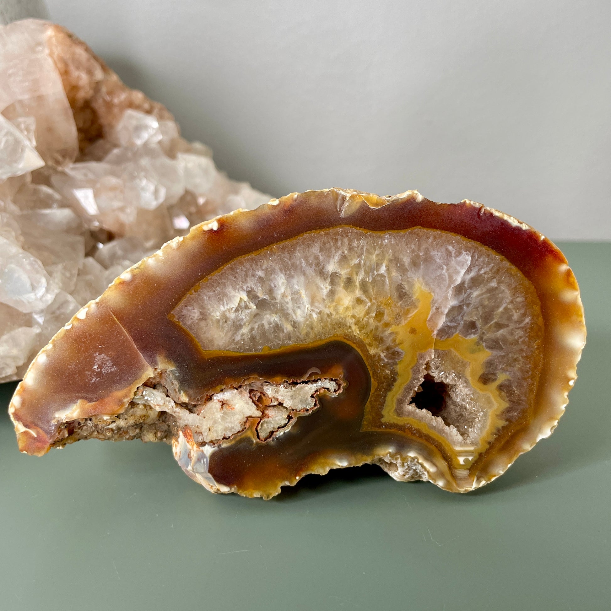 Brazilian Agate geode 6CM