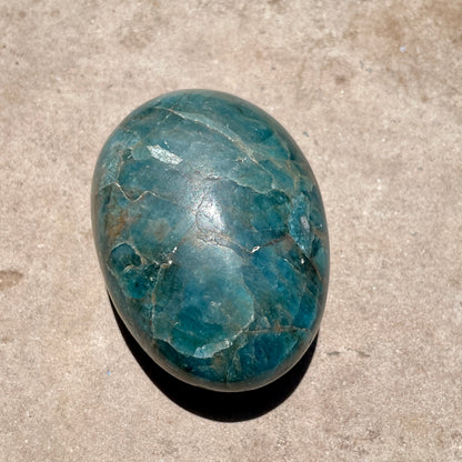 Apatite Palm stone 5.5CM