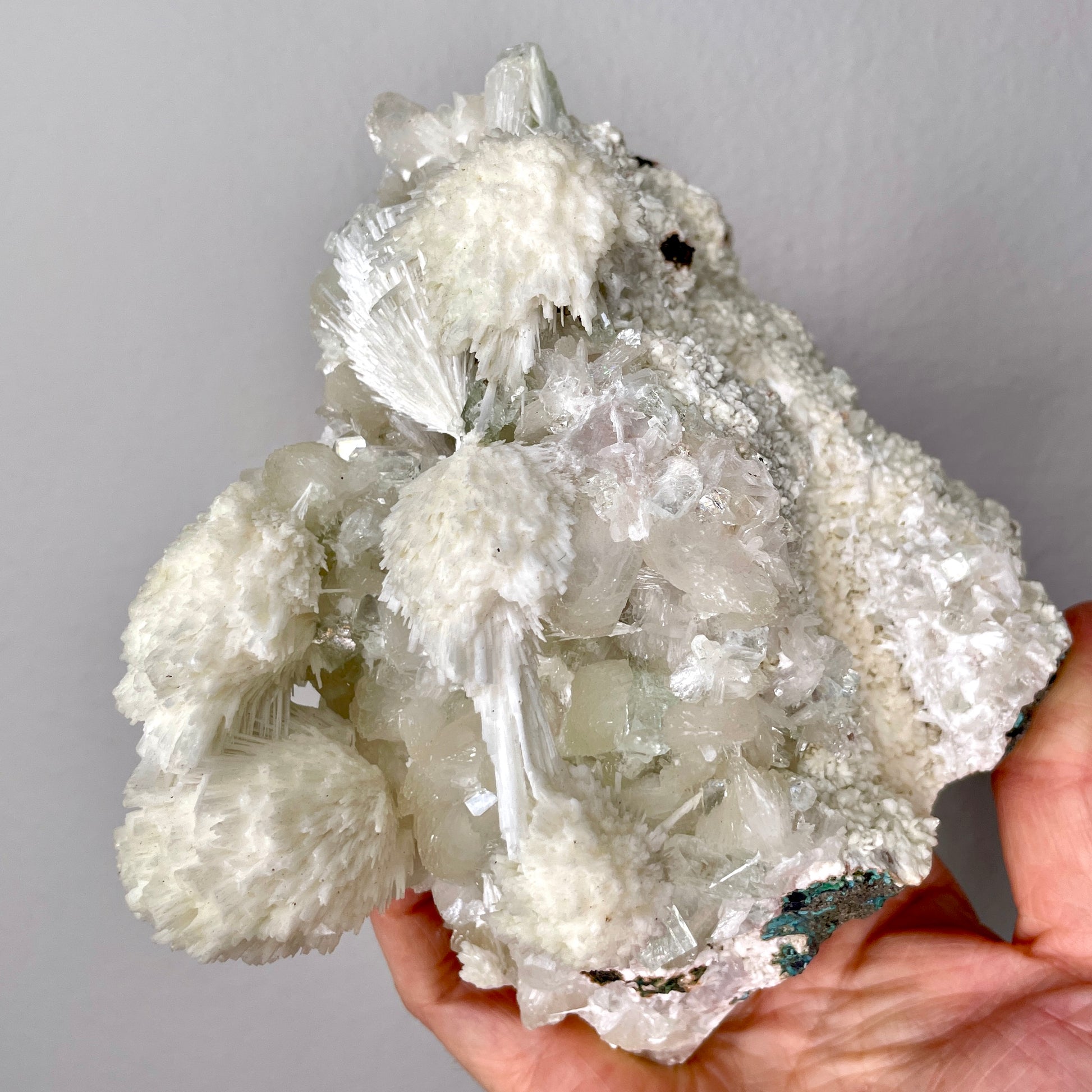 Apophyllite Scolecite Cluster