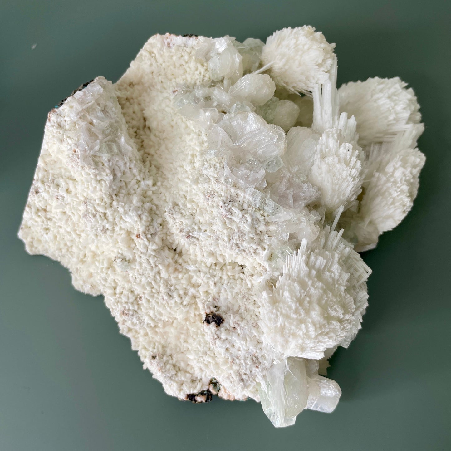 Apophyllite Scolecite Cluster