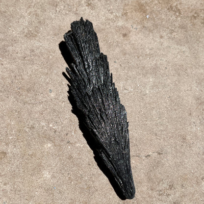 Black Kyanite blades