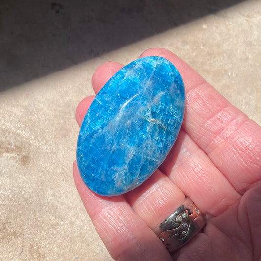 Blue Apatite Palm stone 5CM