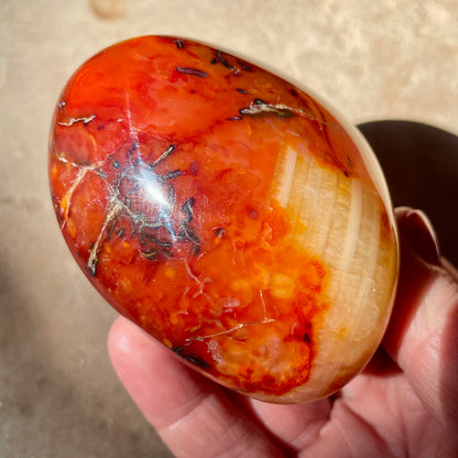 Carnelian Palm stone 7CM