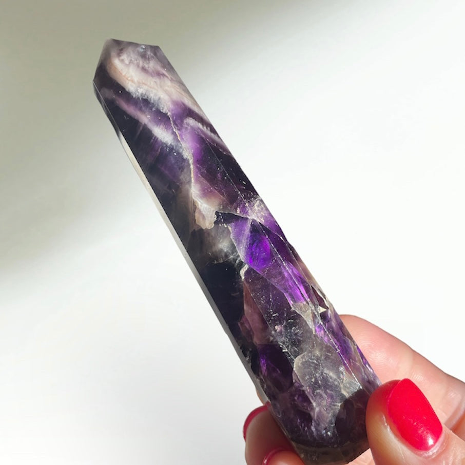 Chevron Amethyst Tower 10.5CM