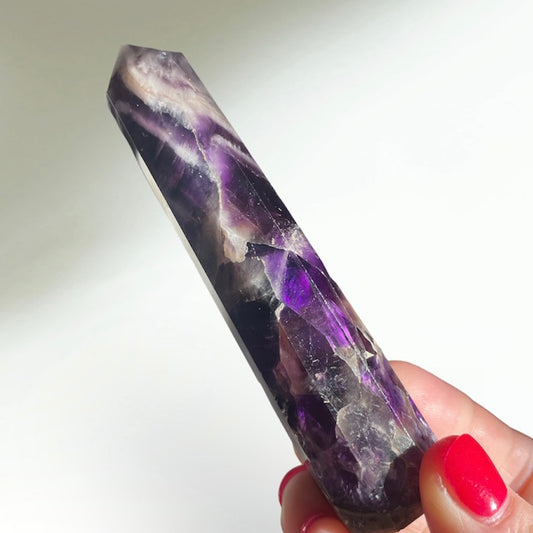 Chevron Amethyst Tower 10.5CM