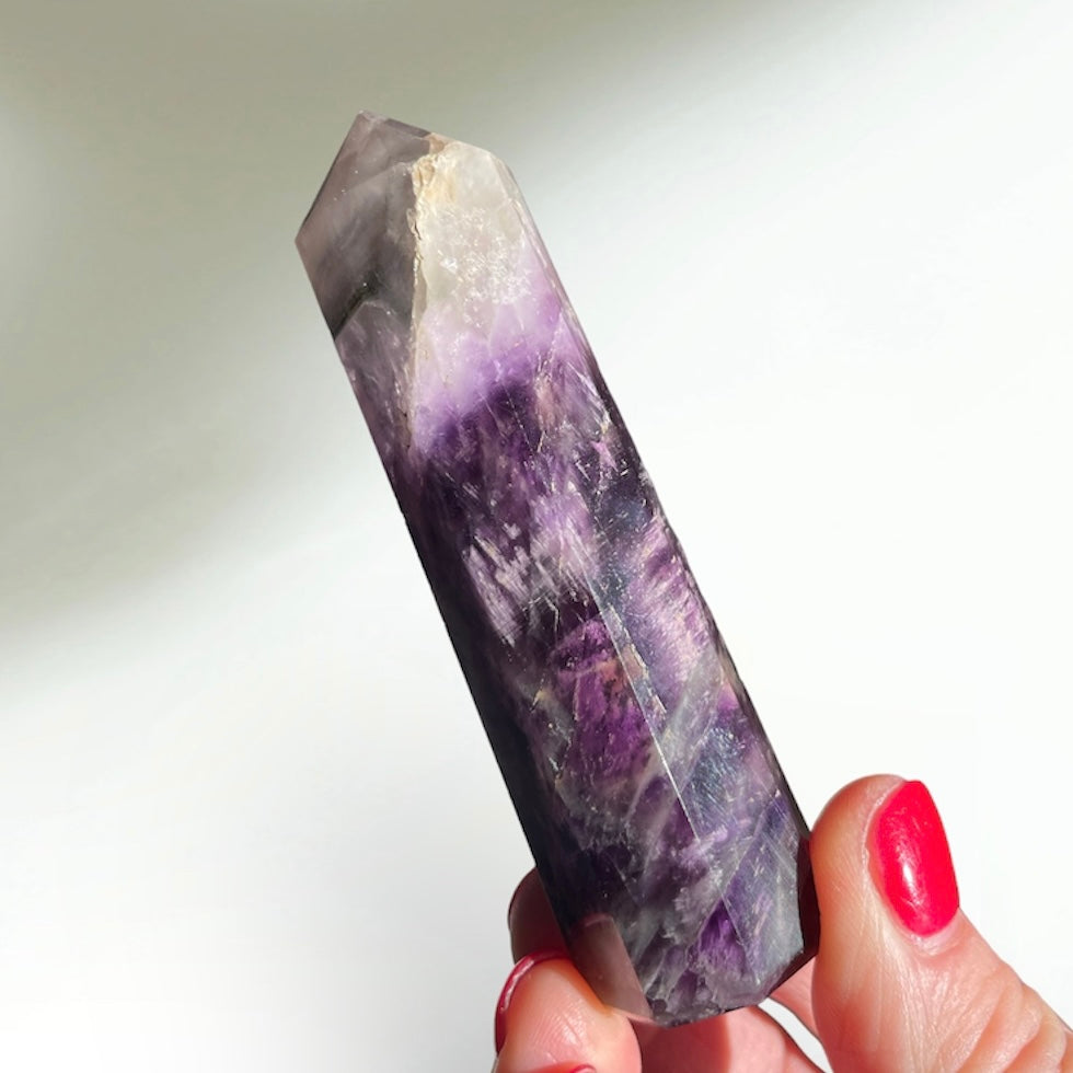 Chevron Amethyst Tower 9CM