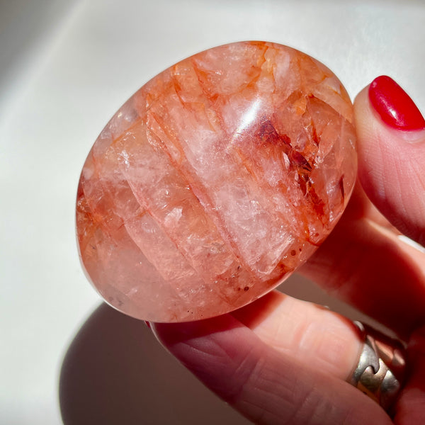 Fire Quartz Palm stone 6CM
