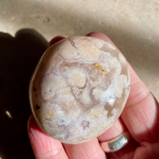 Flower Agate Palm stone 5CM