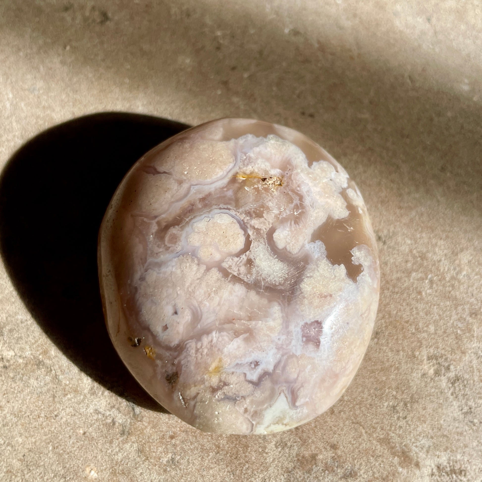 Flower Agate Palm stone 5CM
