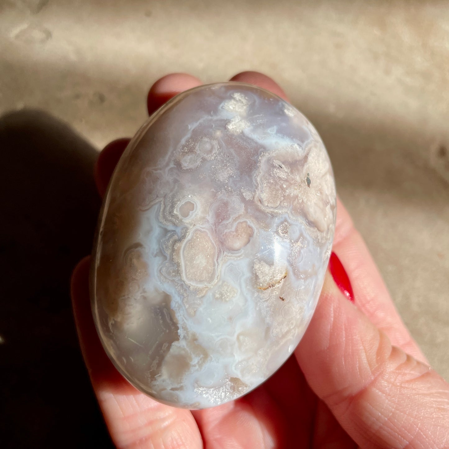 Flower Agate Palm stone 6.5CM