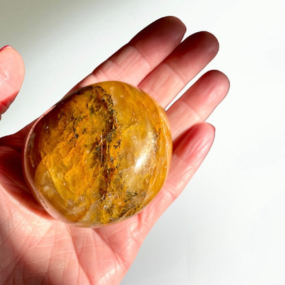 Dendritic Golden Healer Palm stone 6.5CM