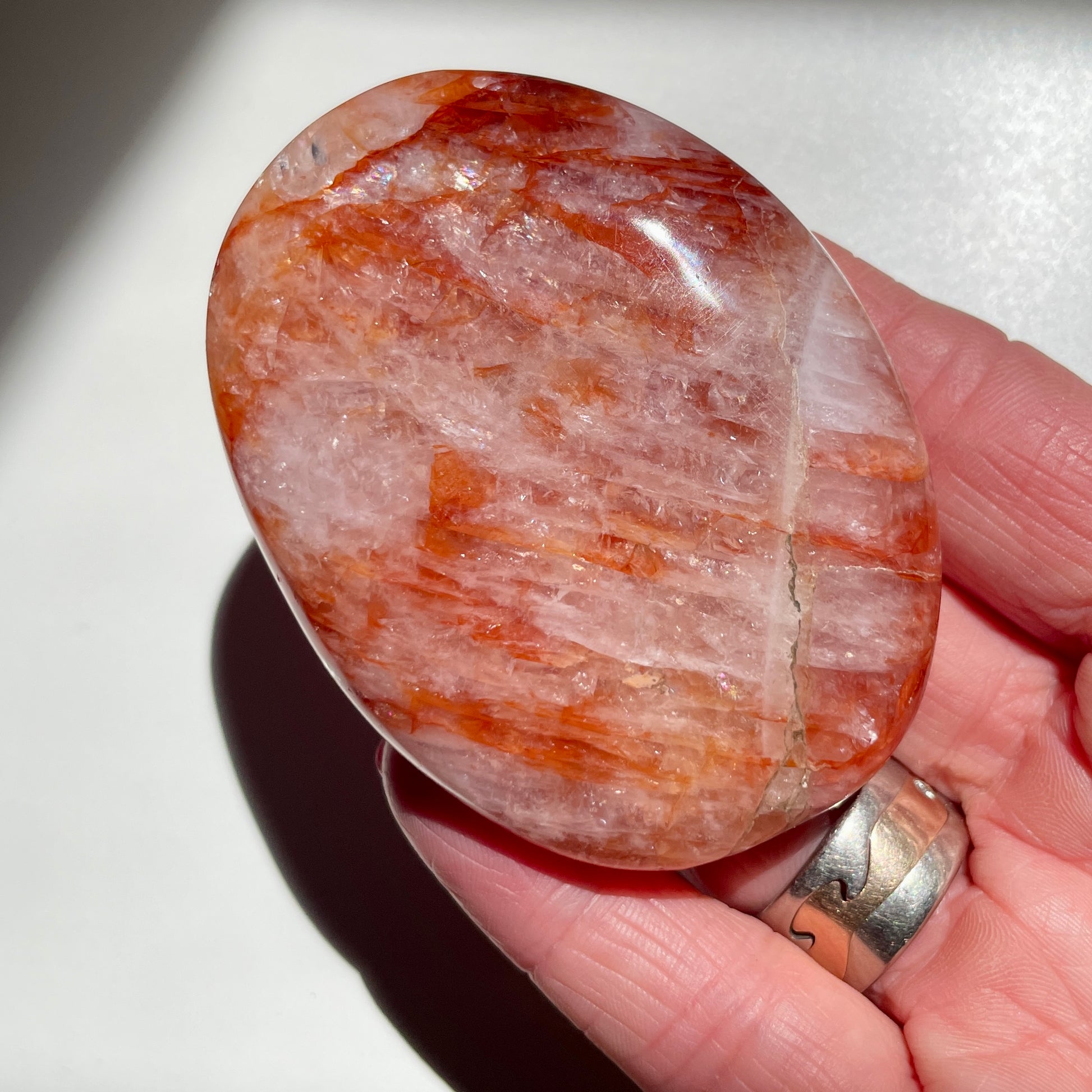 Fire Quartz Palm stone 7CM