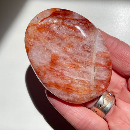 Fire Quartz Palm stone 7CM