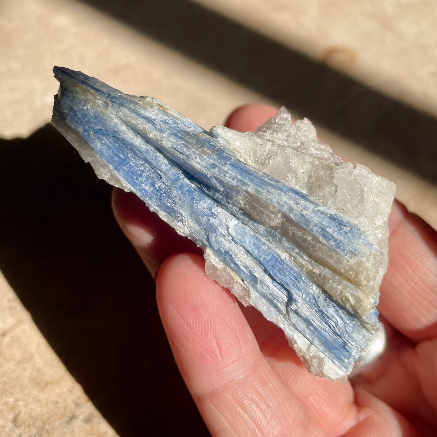 Kyanite quartz  7CM