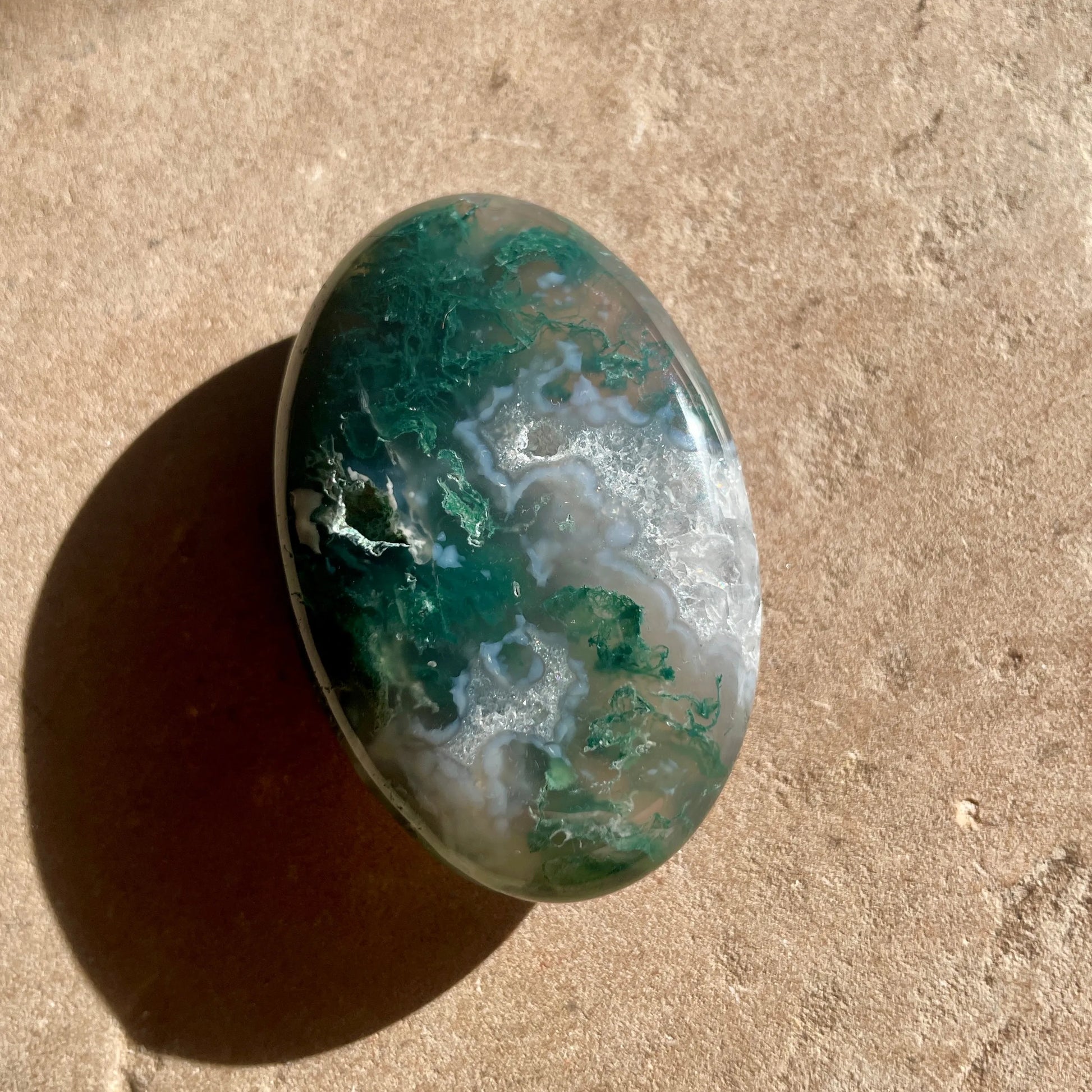 Moss Agate Palm Stone 6CM