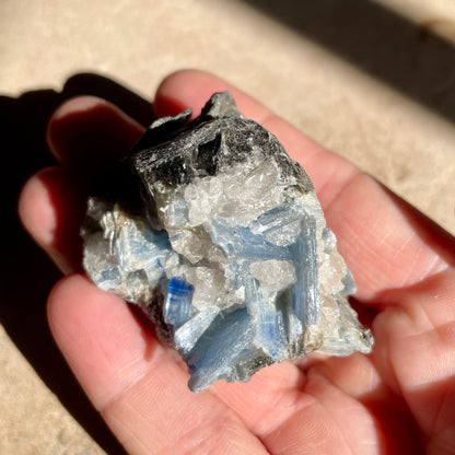 Kyanite cluster 5CM