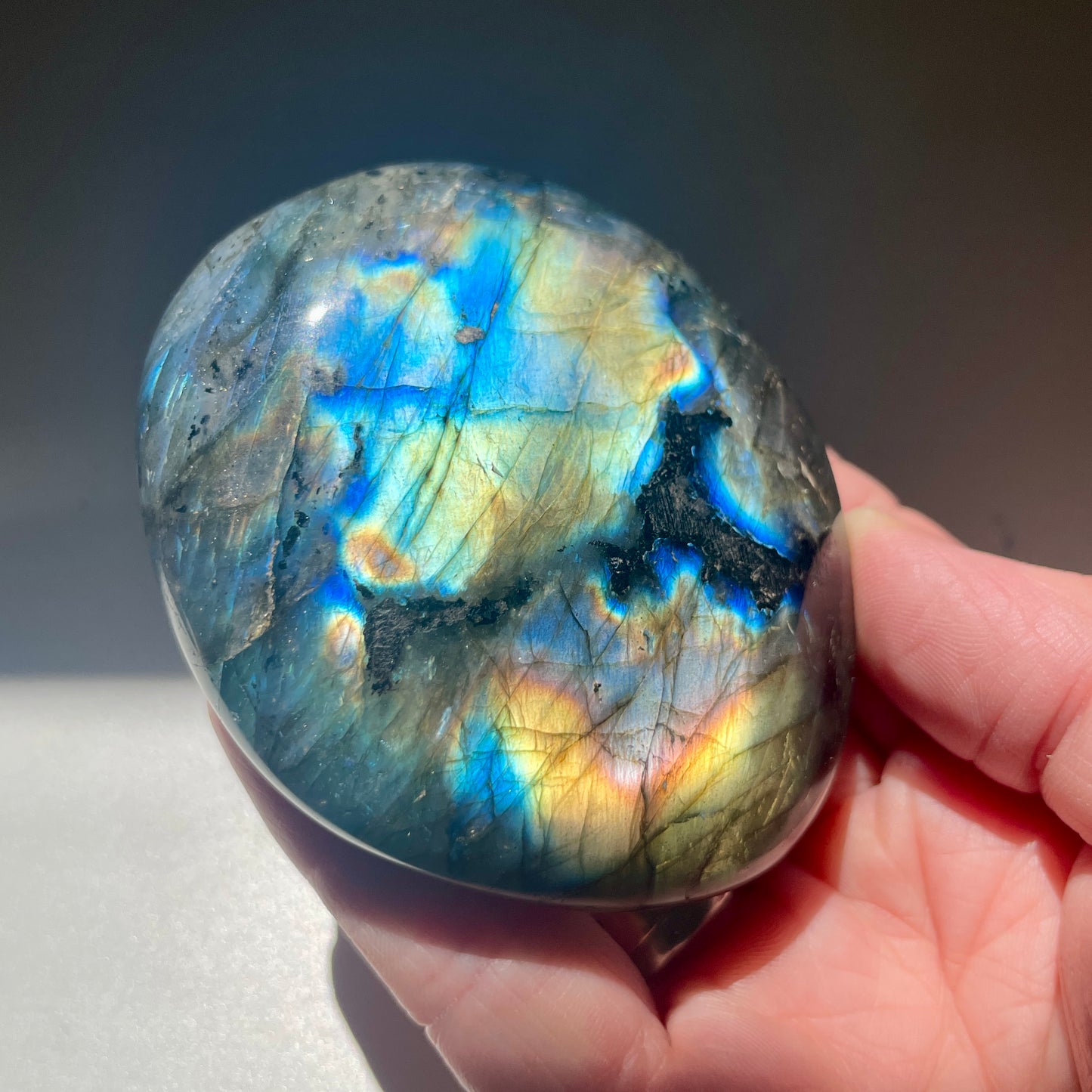 Labradorite Palm stone 7.5CM