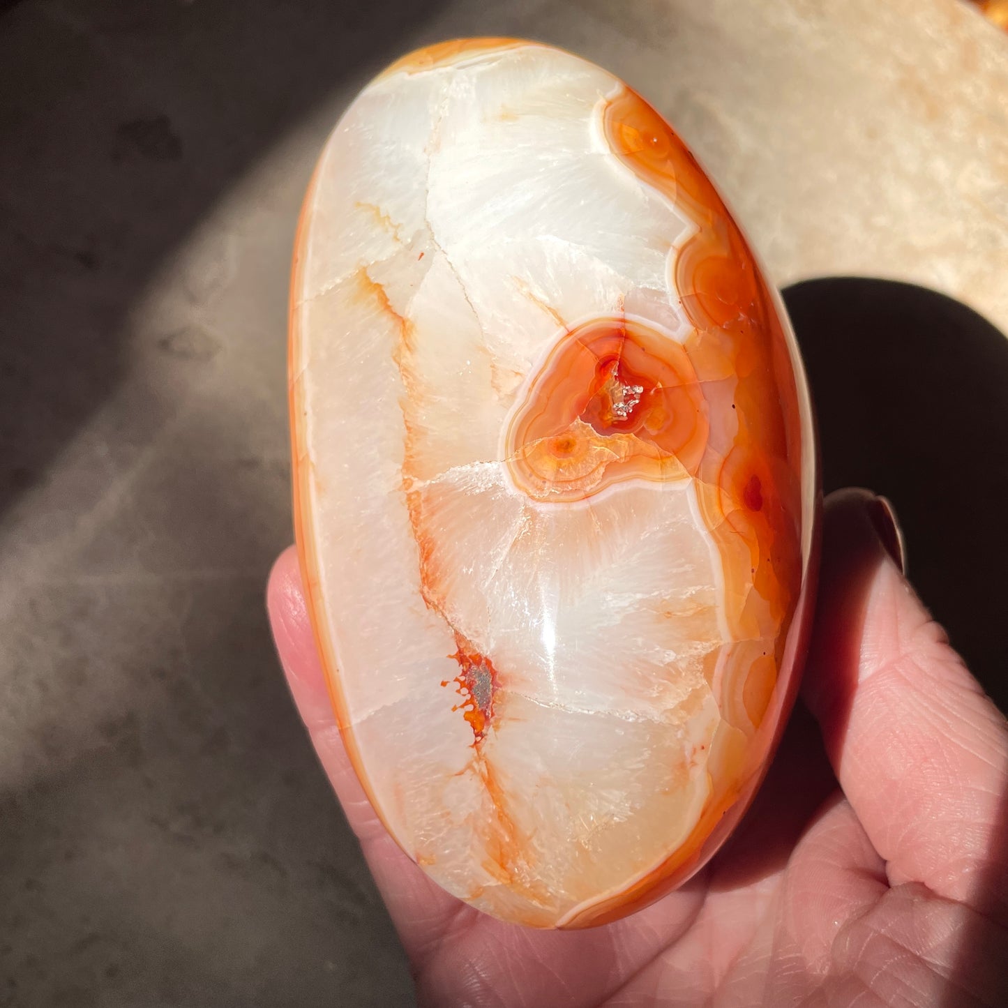 Carnelian Palm stone 11CM | XL