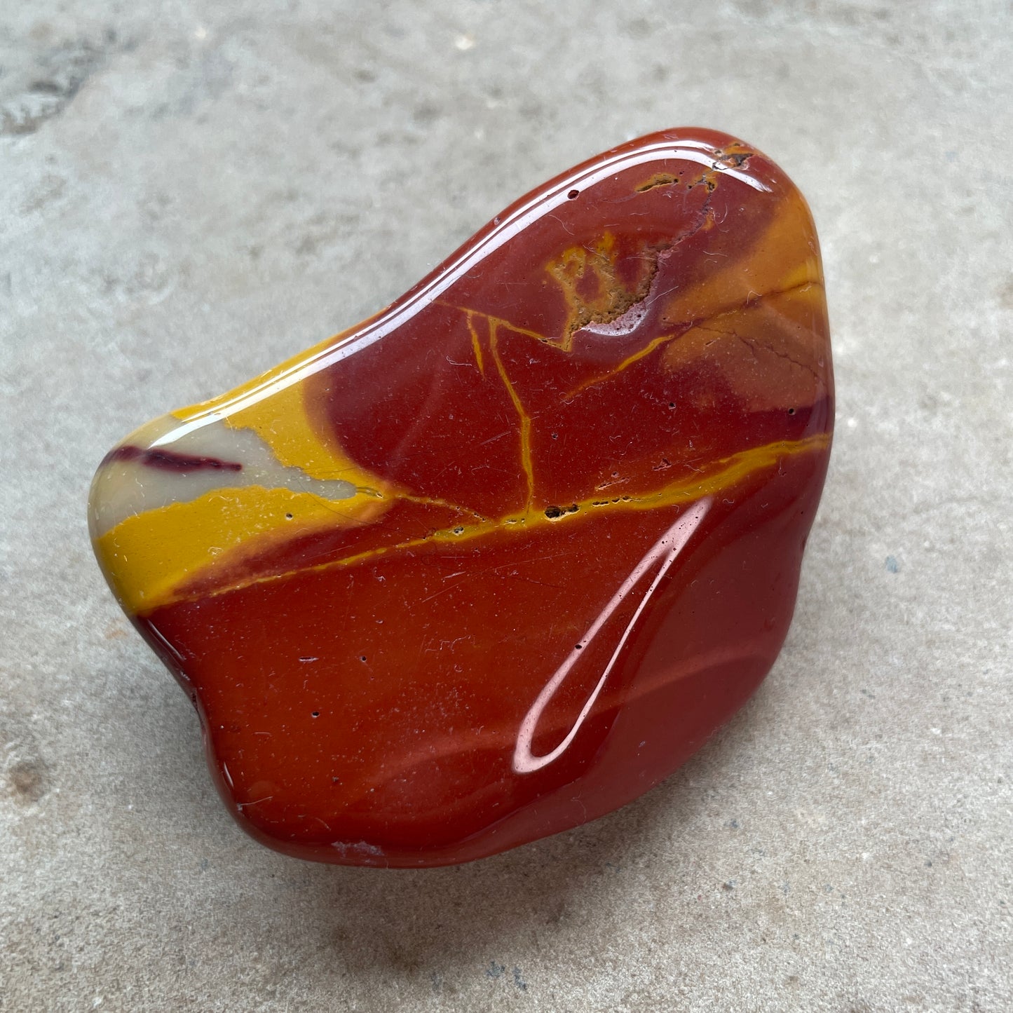 Mookaite Palm stone M1