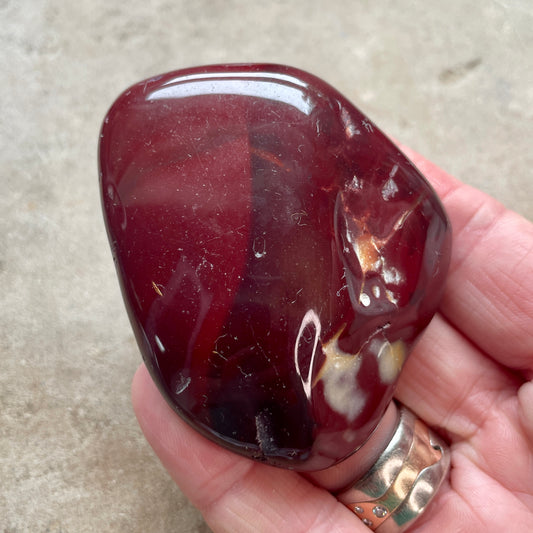 Mookaite Palm stone M3