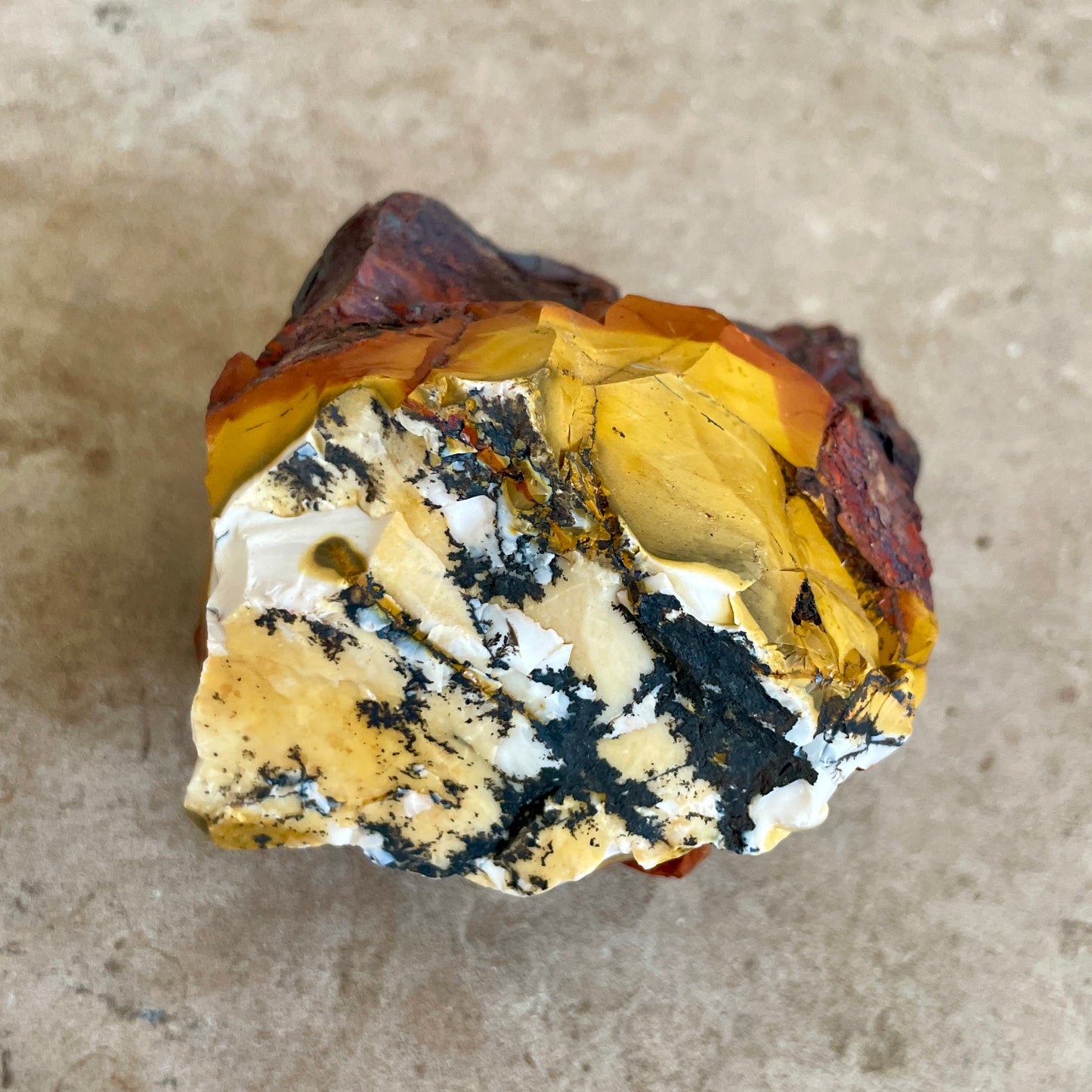 Mookaite rough