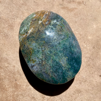 Moss Agate Palm Stone 6.5CM