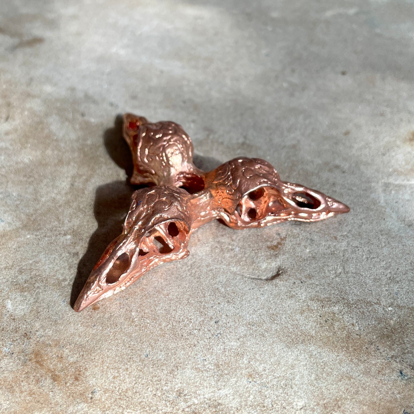 RAVEN SPHERE STAND - ROSE GOLD