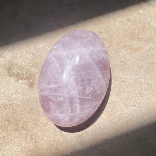 Rose Quartz Palm stone 6.5CM