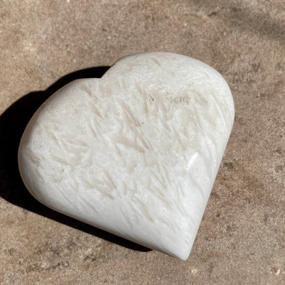 Scolecite Heart 5CM - SC9