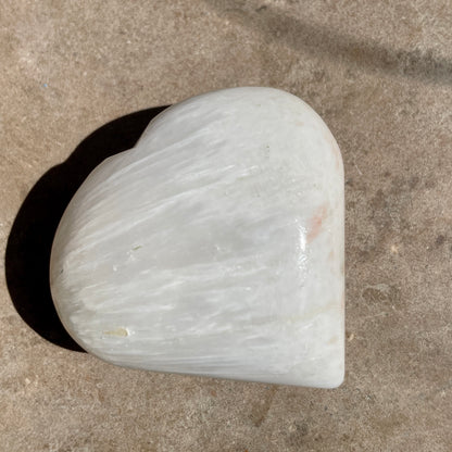 Scolecite Heart 5.5CM - SC5