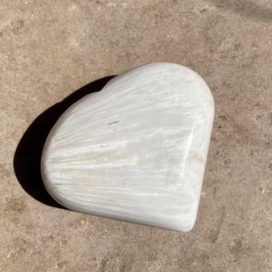 Scolecite Heart 5.5CM - SC1