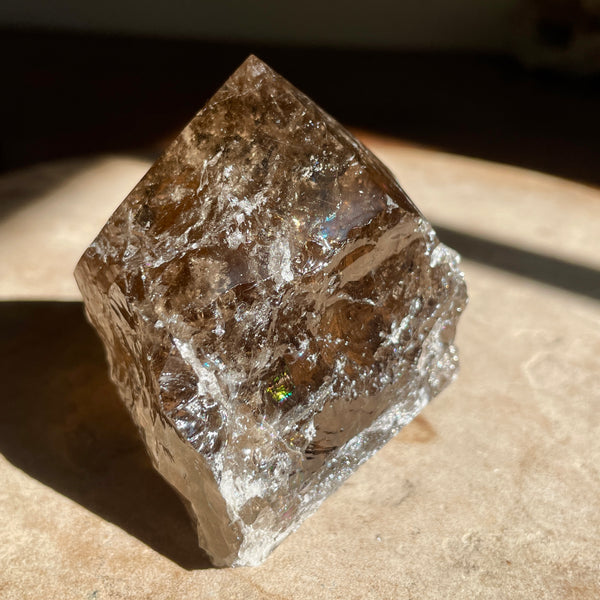 Smokey Quartz cut base point  7CM