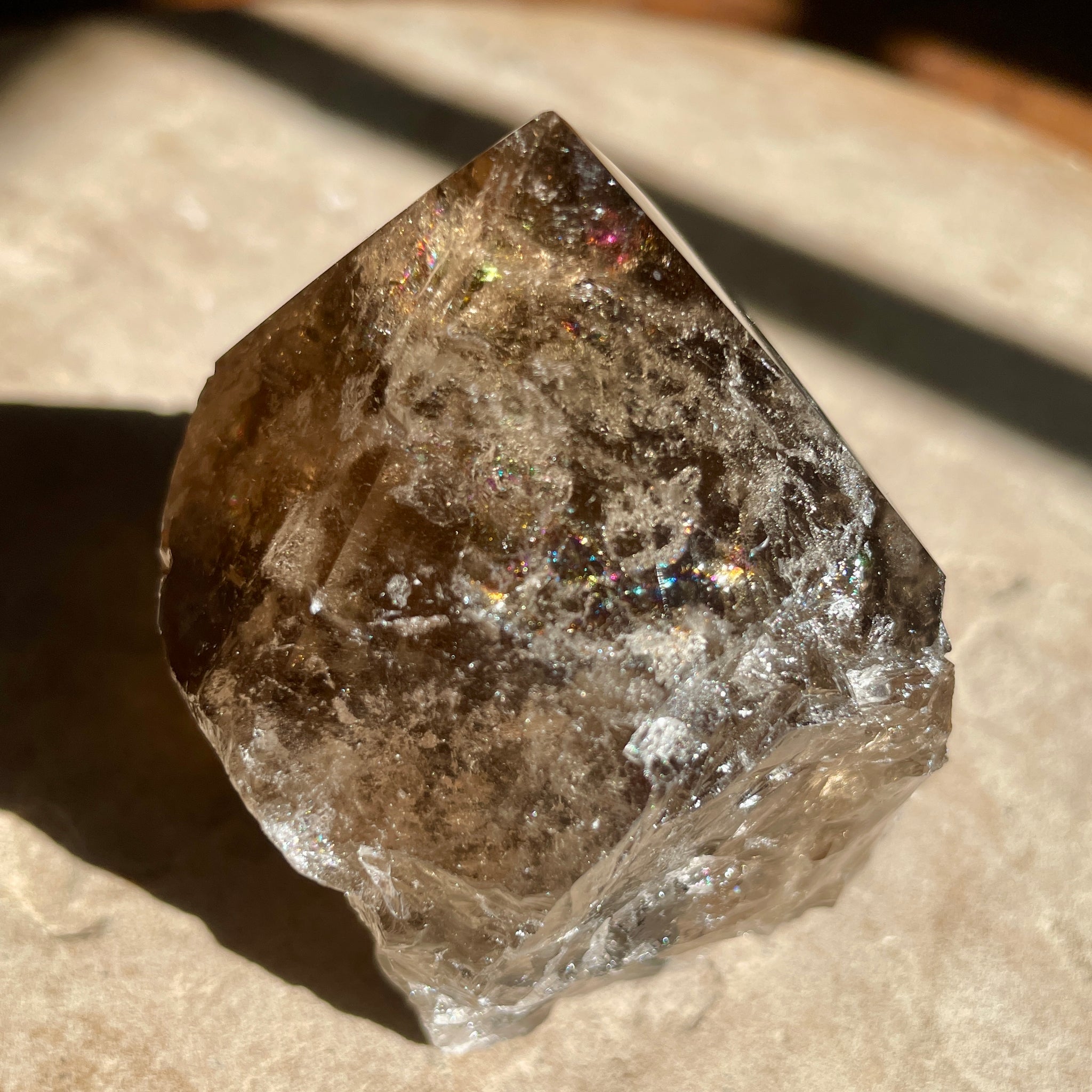 Smokey Quartz cut base point  7CM