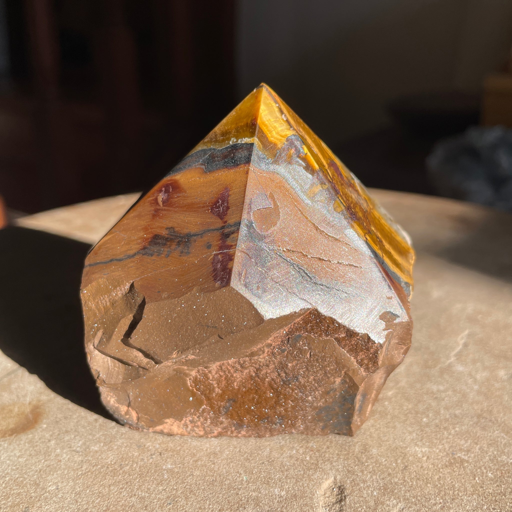 Tigers Eye point