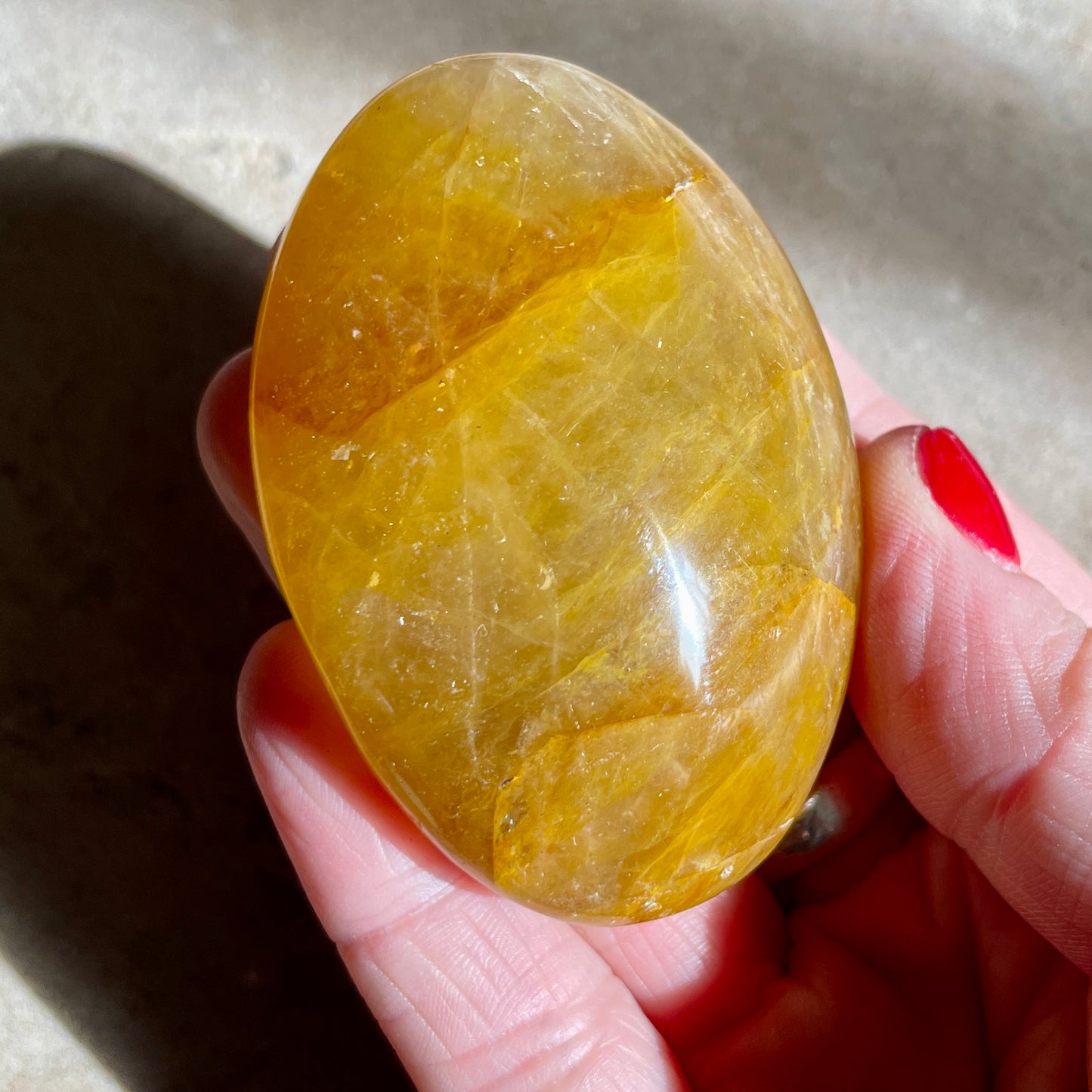 Golden Healer Quartz Palm stone 6CM