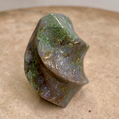 Moss Agate quartz flame 6CM