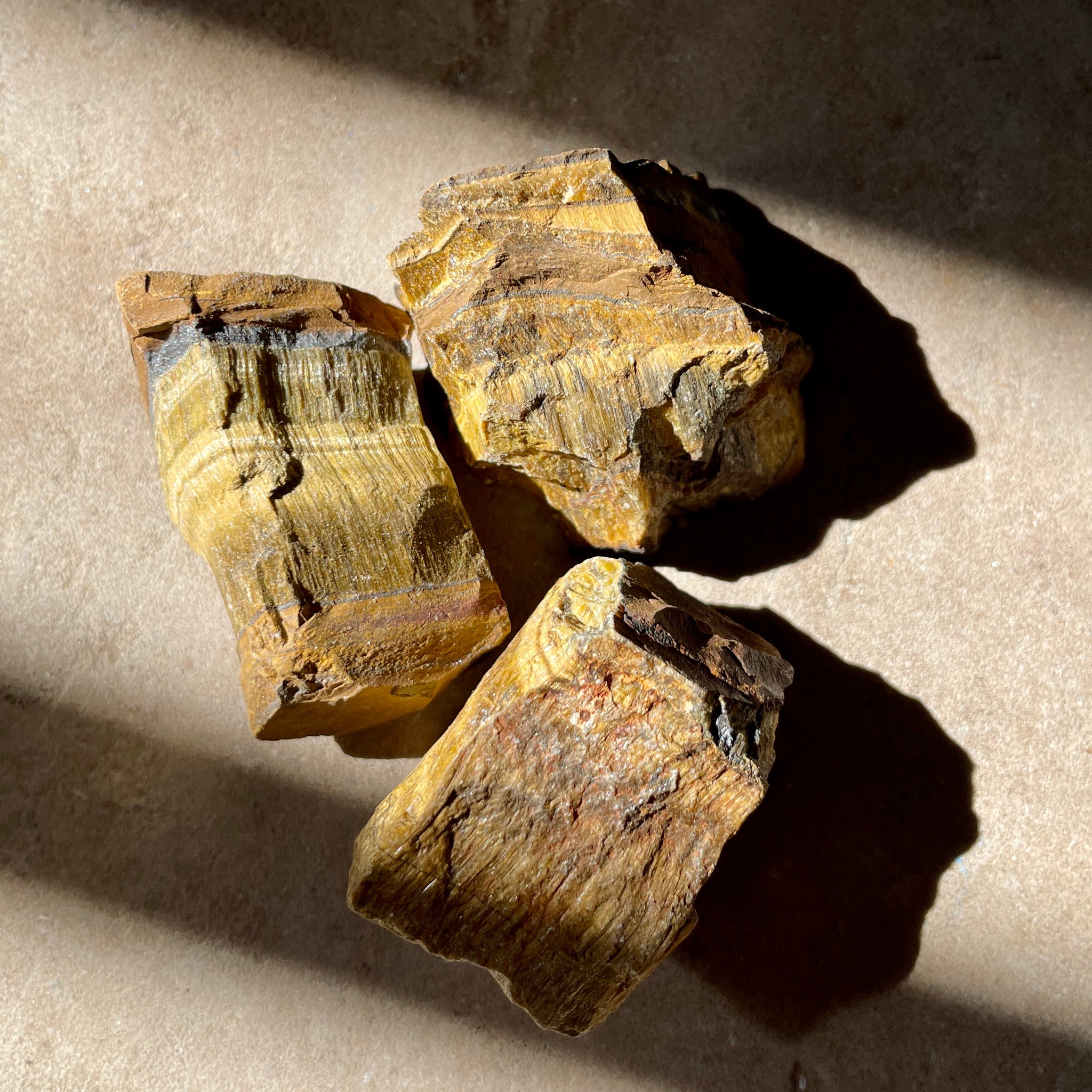 Tigers Eye Raw 3CM