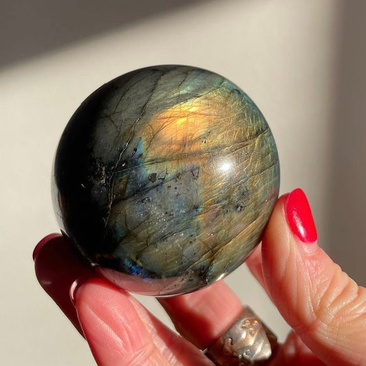 Labradorite sphere 5CM