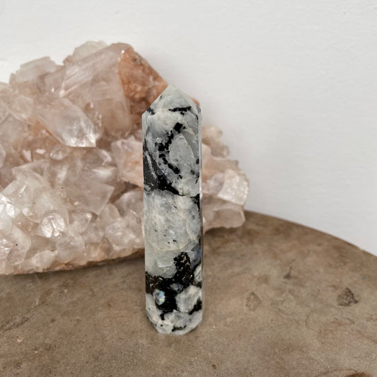 Rainbow Moonstone Tower 10 CM