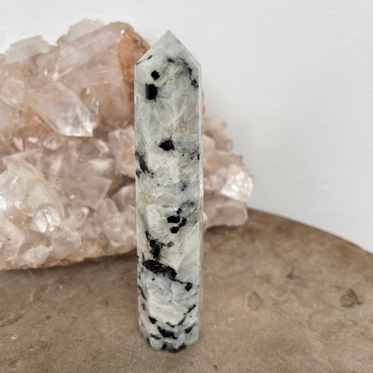 Rainbow Moonstone Tower 11 CM