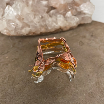 Butterfly sphere stand - 4 colours available