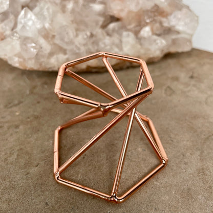 Geometric sphere stand - 3 colours available