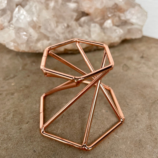 Geometric sphere stand - 3 colours available