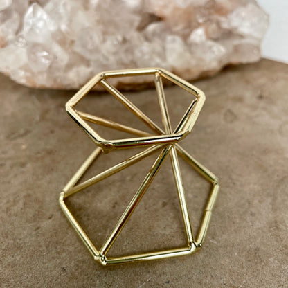 Geometric sphere stand - 3 colours available
